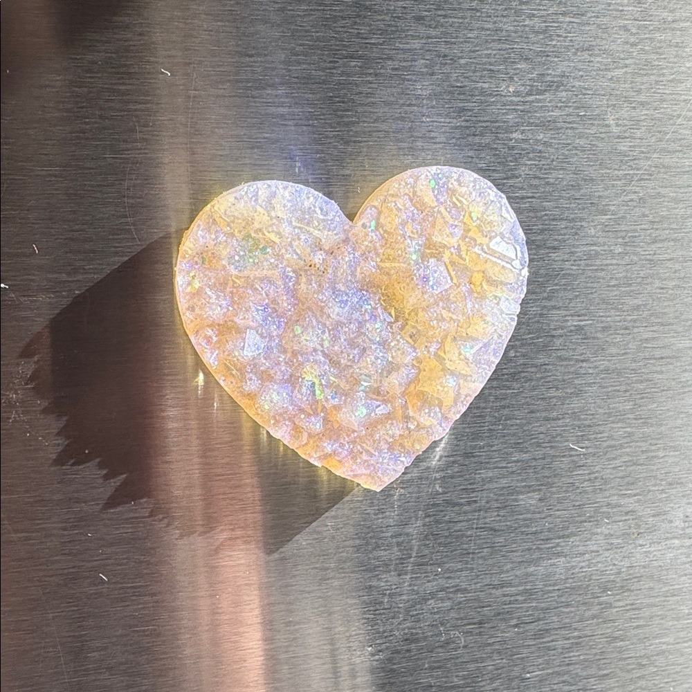 White druzy Heart Shaped magnet